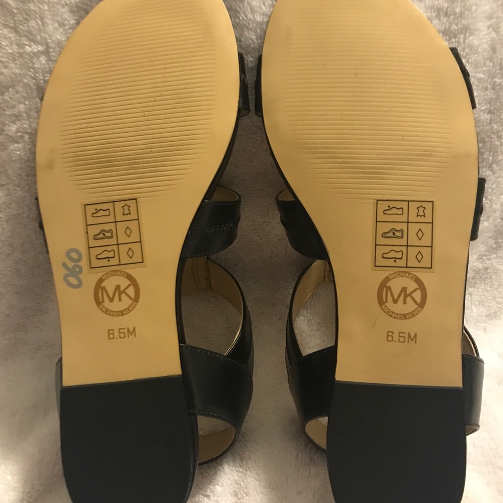 NWOT Michael Kors Sandals 👡 - Picture 7 of 7
